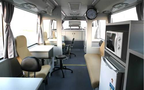 獻(xiàn)血車(chē)安全嗎？生產(chǎn)廠(chǎng)家通過(guò)這三點(diǎn)告訴你非常安全。02